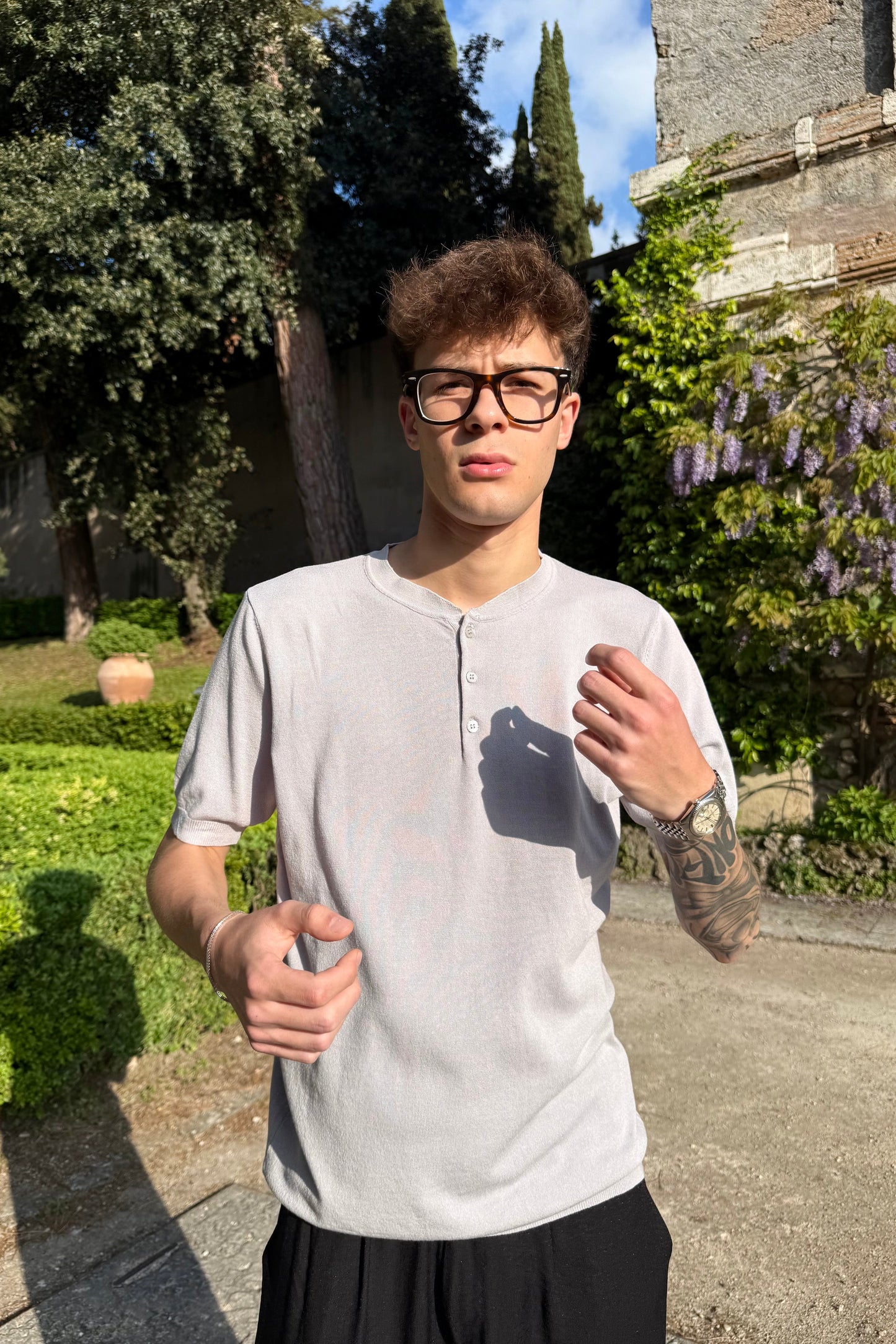 Camiseta Henley Gris