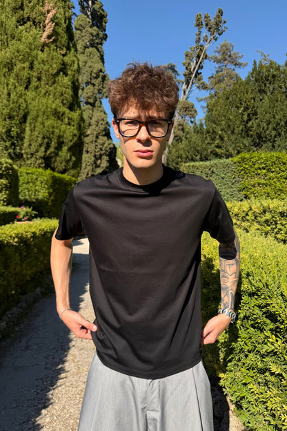 Camiseta Negra