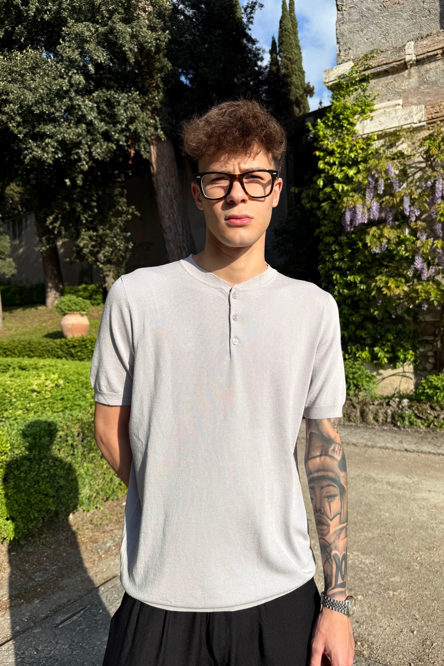 Camiseta Henley Gris