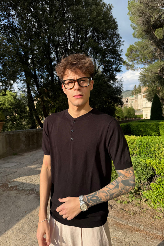 Camiseta Henley Negra