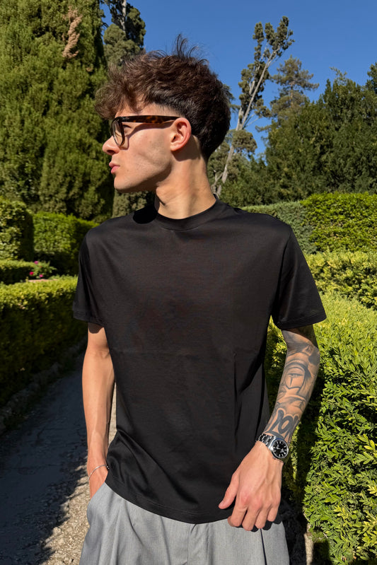 Camiseta Negra
