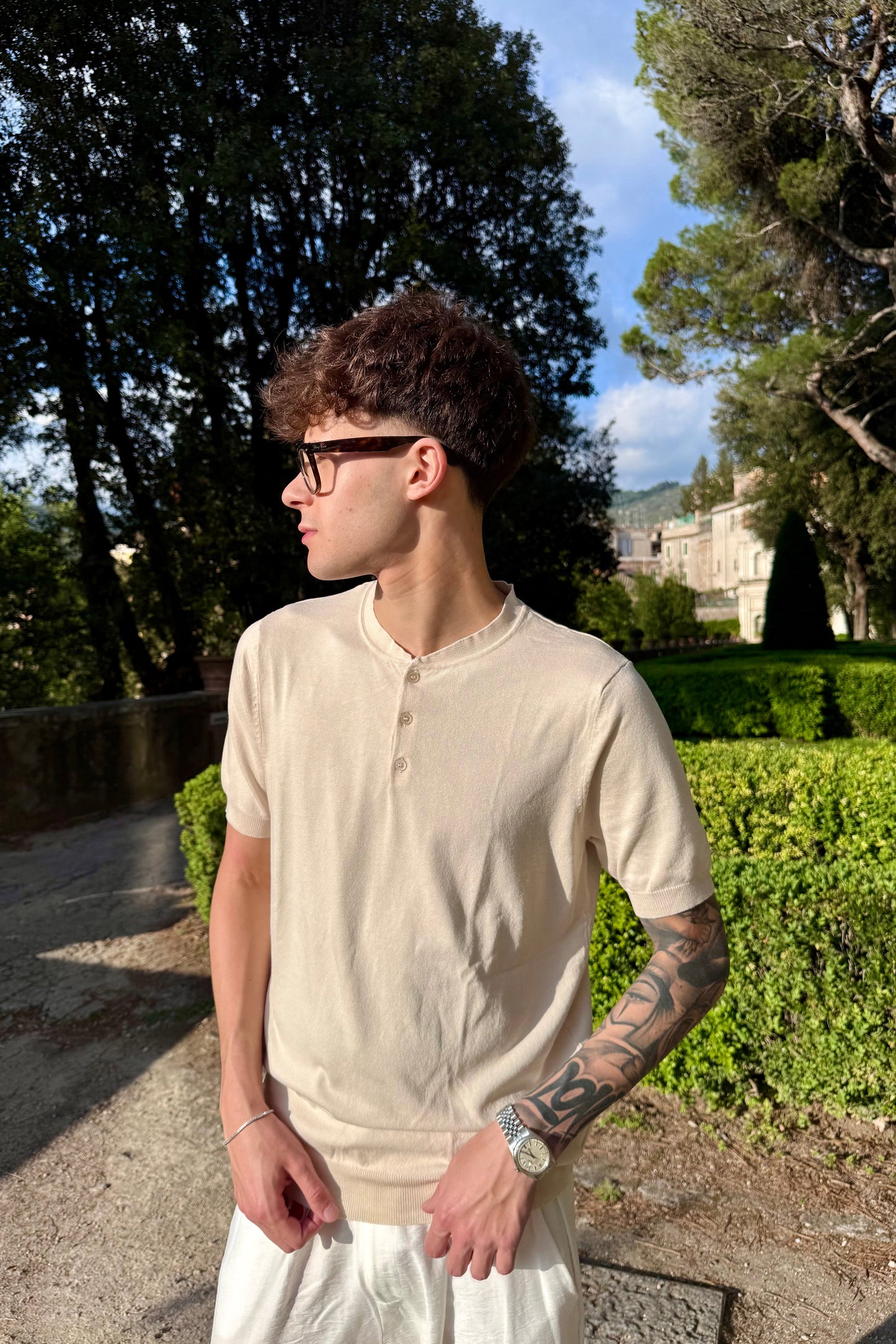 Camiseta Henley Beige