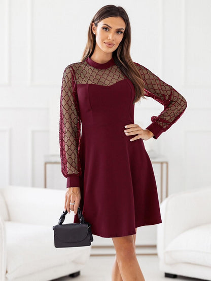 Vestido Denise Corto Manga Larga Encaje Negro