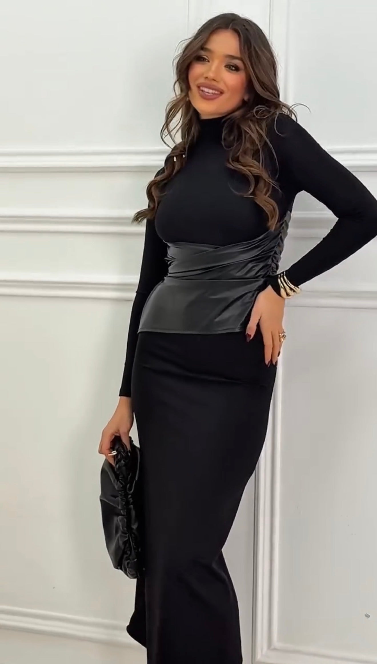 Vestido Melanì Largo Bustier Ecopiel Cuello Alto